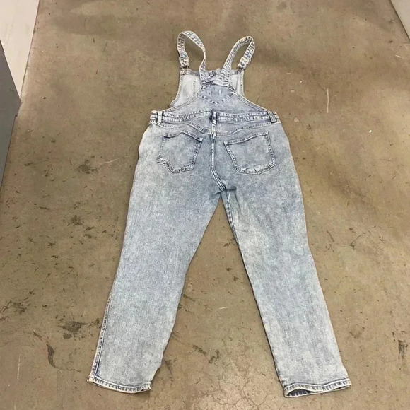 Old navy overalls - Picture 4 of 6